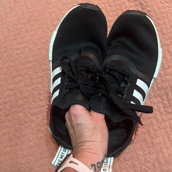Black white pink addidas NMD 8.5 women’s - Picture 2 of 6